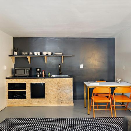 Hillsdale The Brooks Motel מראה חיצוני תמונה